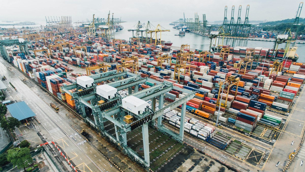 Incoterms Explained: FOB, CIF, EXW and the Rules That Define a Sale